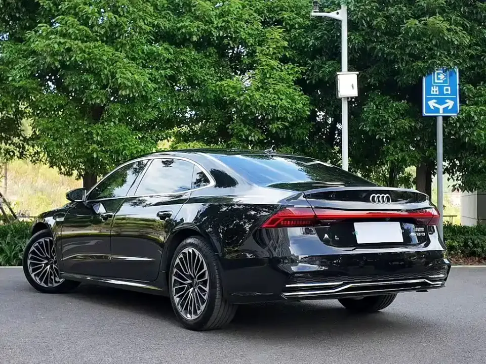 Audi A7L