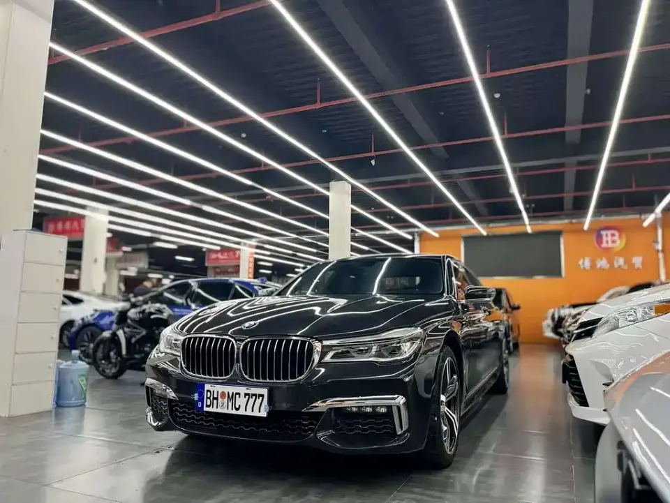 BMW 7-Series