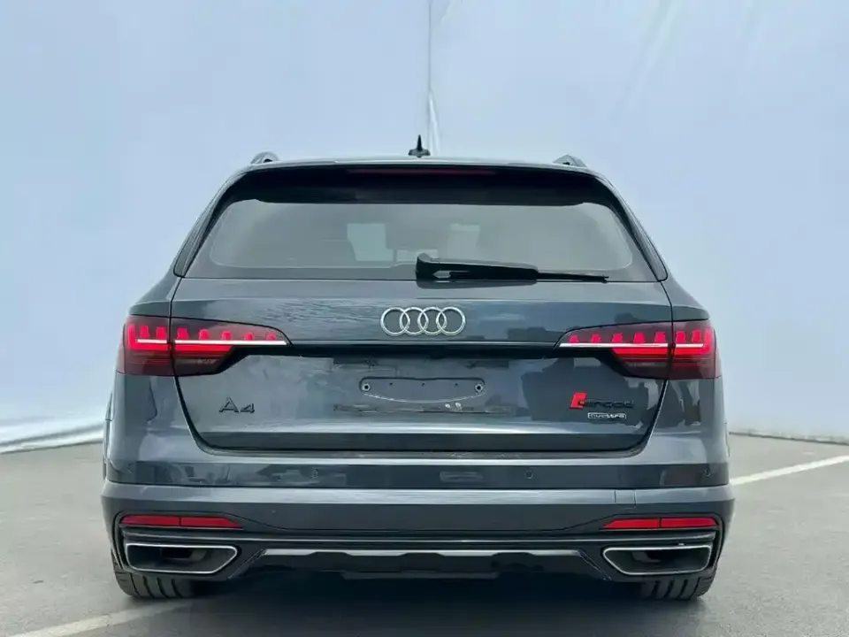 Audi A4 (Import)