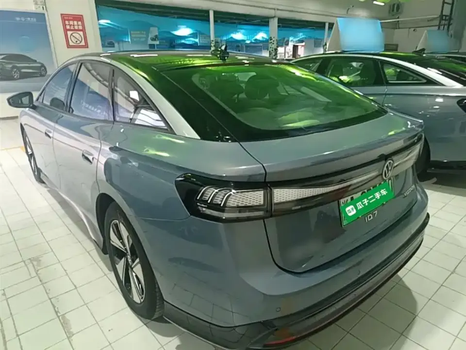 Volkswagen ID.7 VIZZION