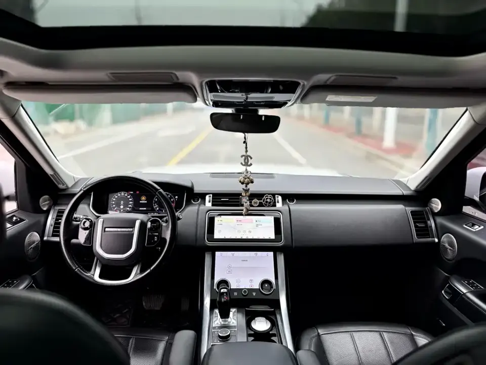 Land Rover Sport