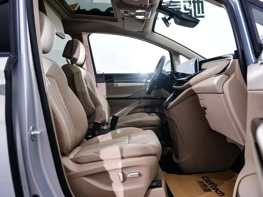 Buick GL8 Hybrid