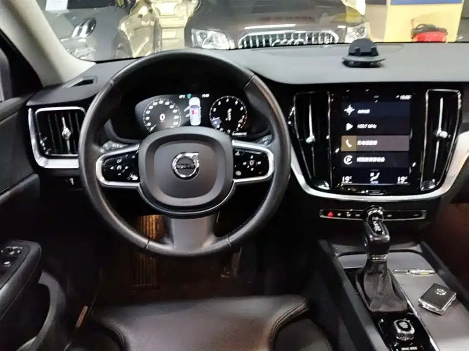 Volvo S60
