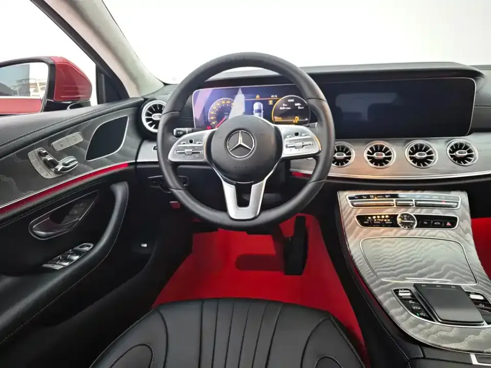 Mercedes-Benz CLS