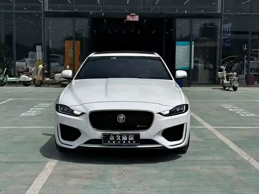 Jaguar XEL