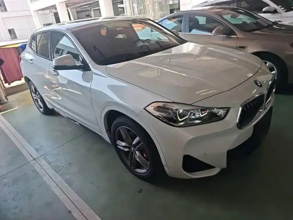 BMW X2