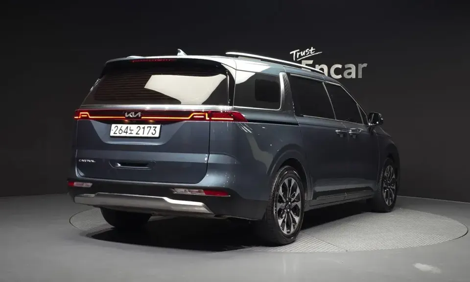 Kia Canival