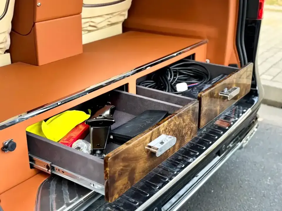 Mercedes-Benz V-Class