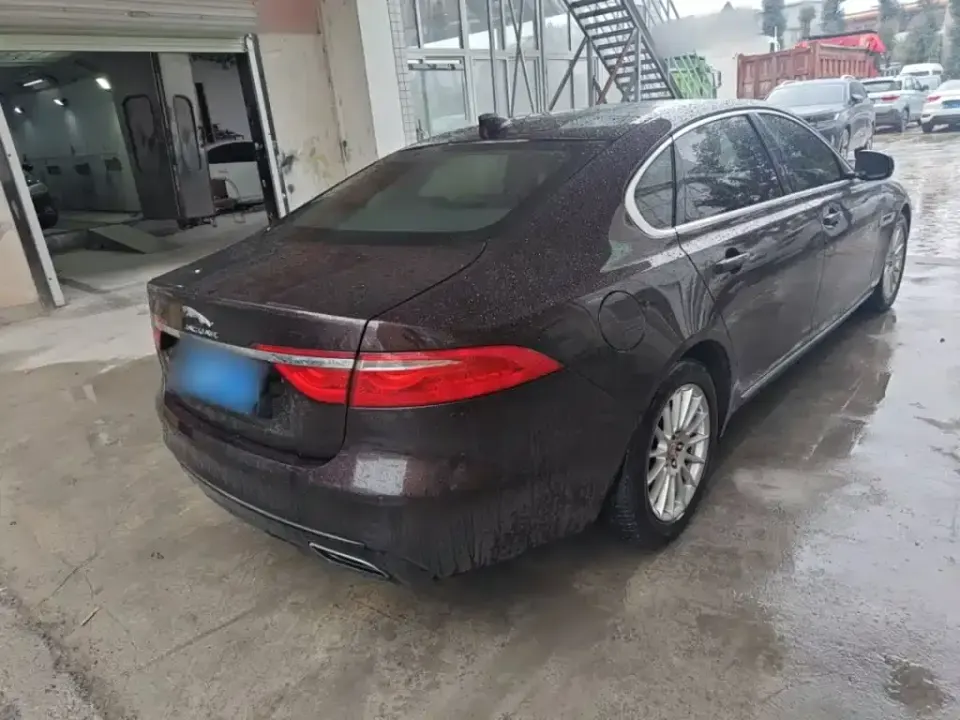 Jaguar XFL
