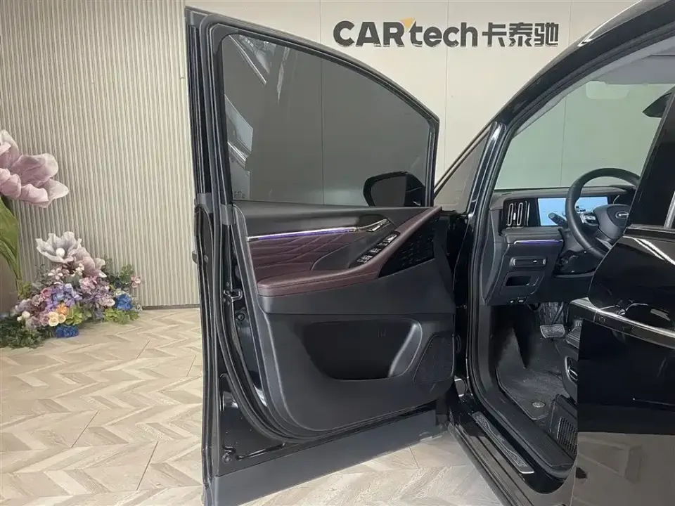 GAC Trumpchi M8
