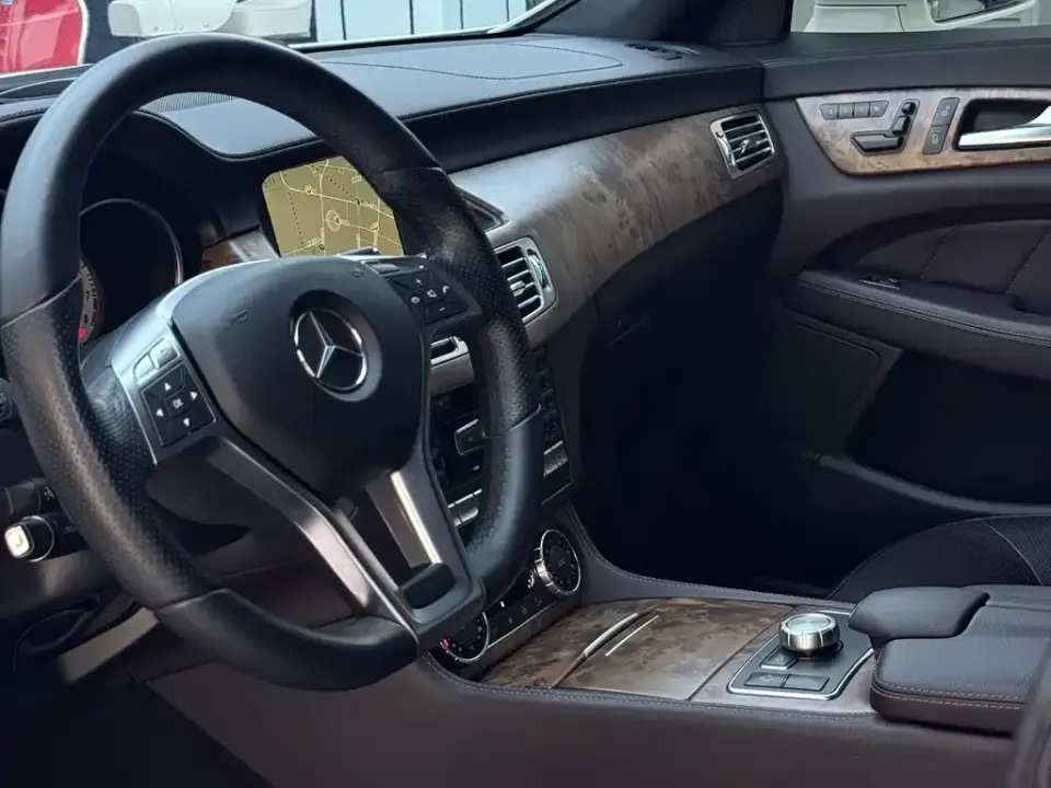 Mercedes-Benz CLS