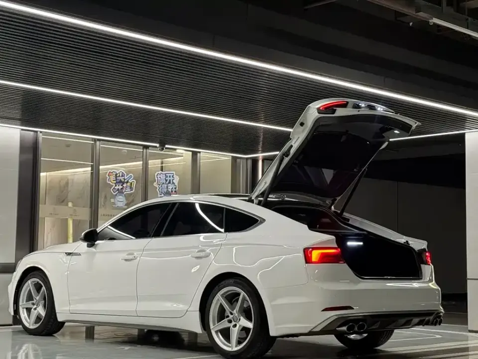 Audi A5 (Import)