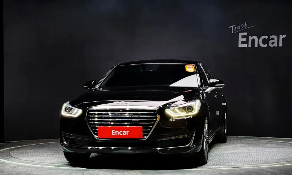 Genesis EQ900