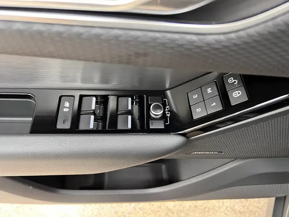 Land Rover Velar