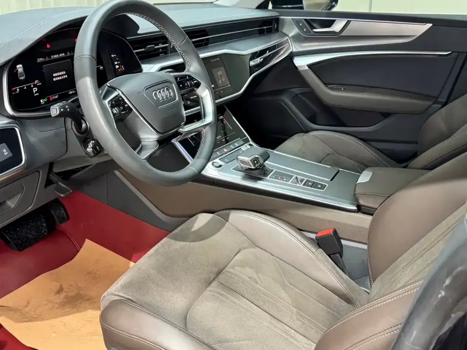 Audi A7L