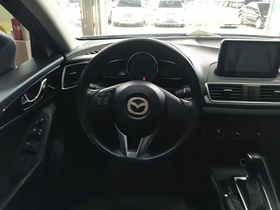 Mazda 3 Axela