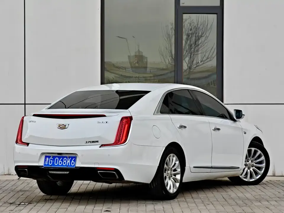 Cadillac XTS