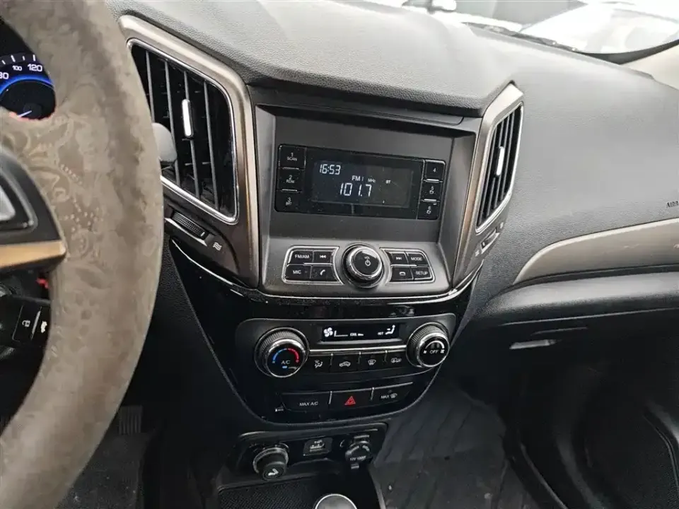 Changan CS15