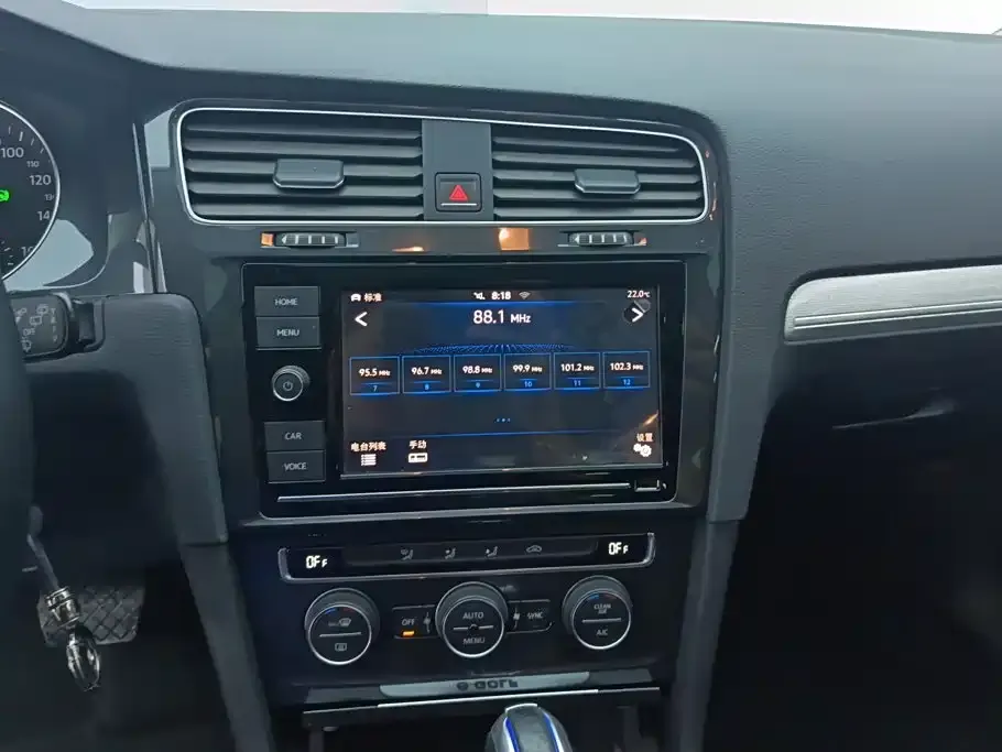 Volkswagen Golf EV