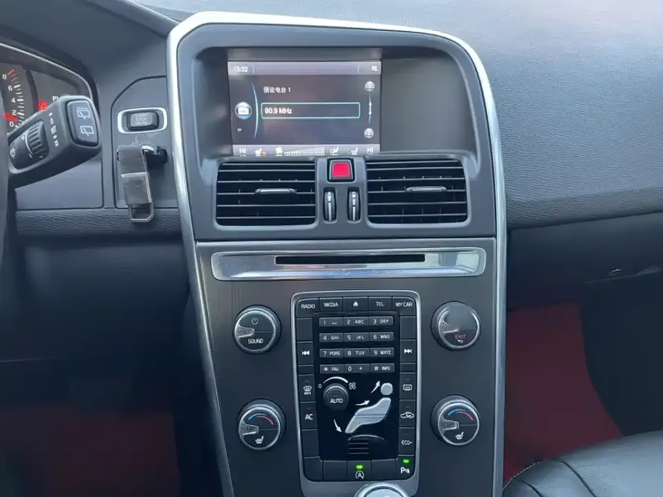 Volvo XC60 (Import)