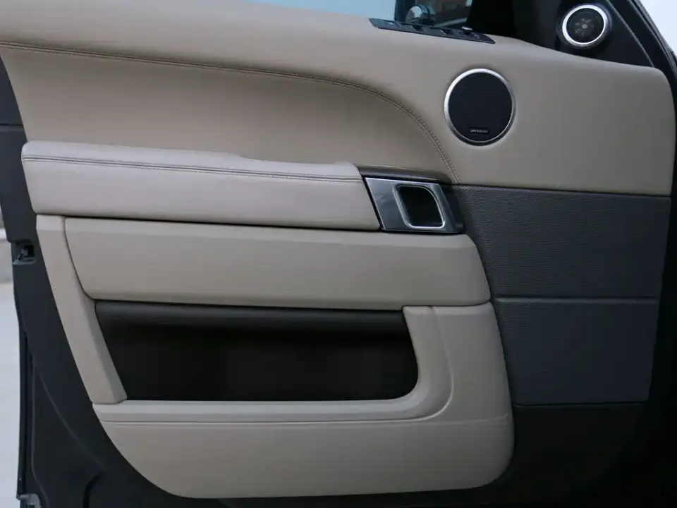 Land Rover Sport