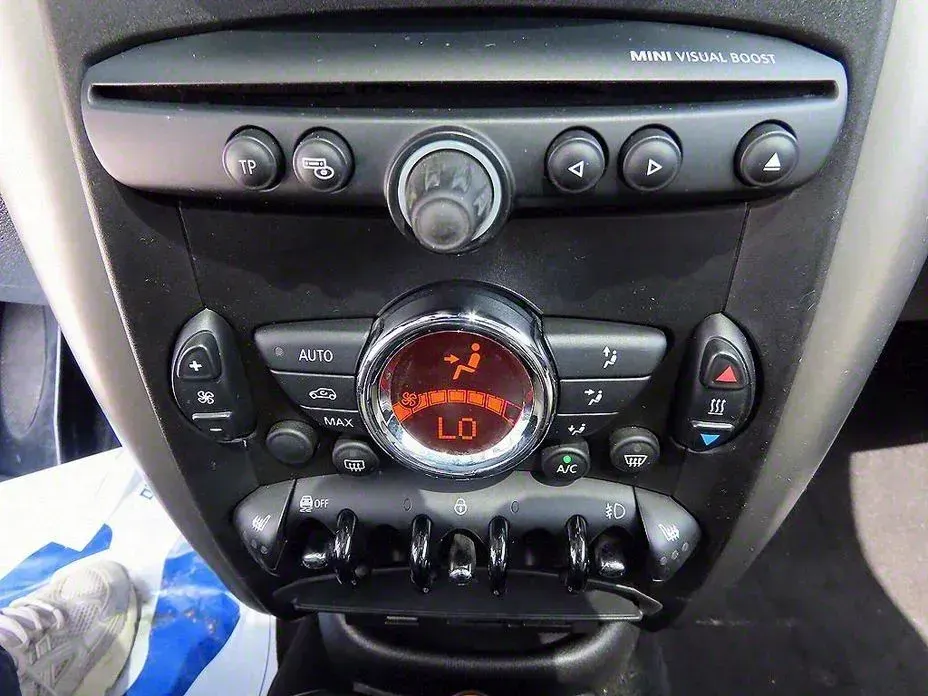 MINI Paceman