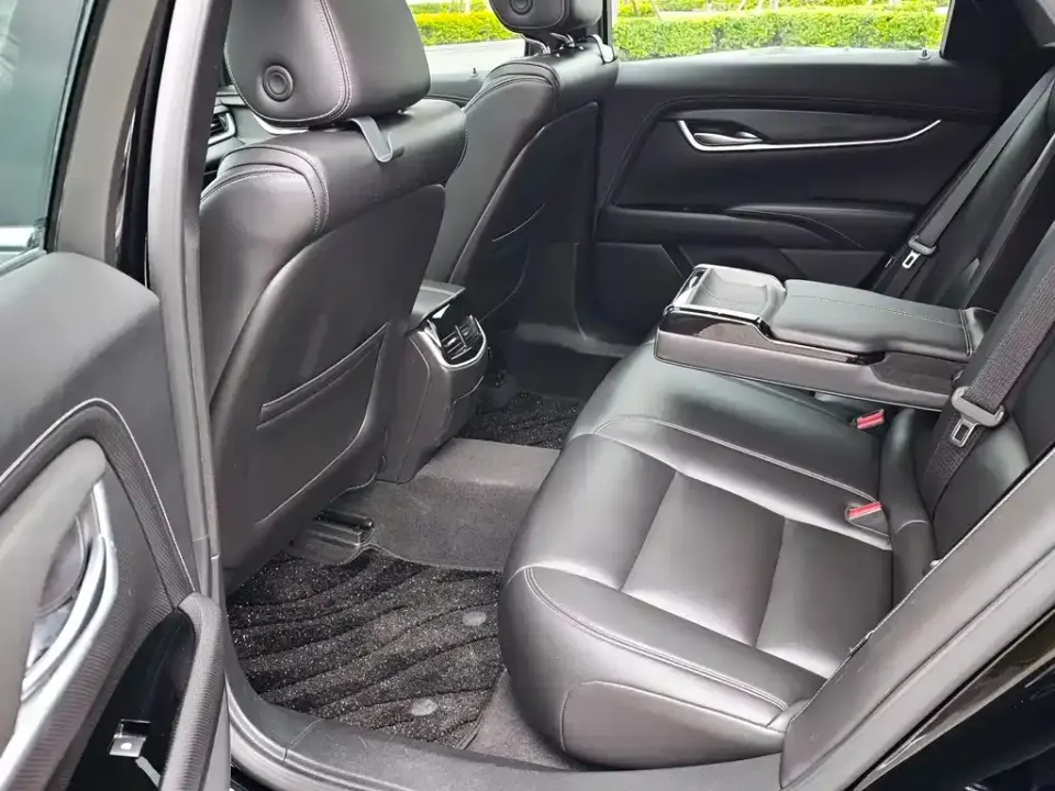 Cadillac XTS
