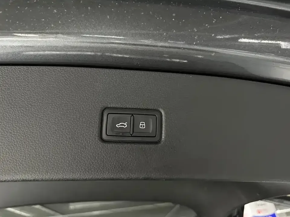 Audi Q5L Sportback