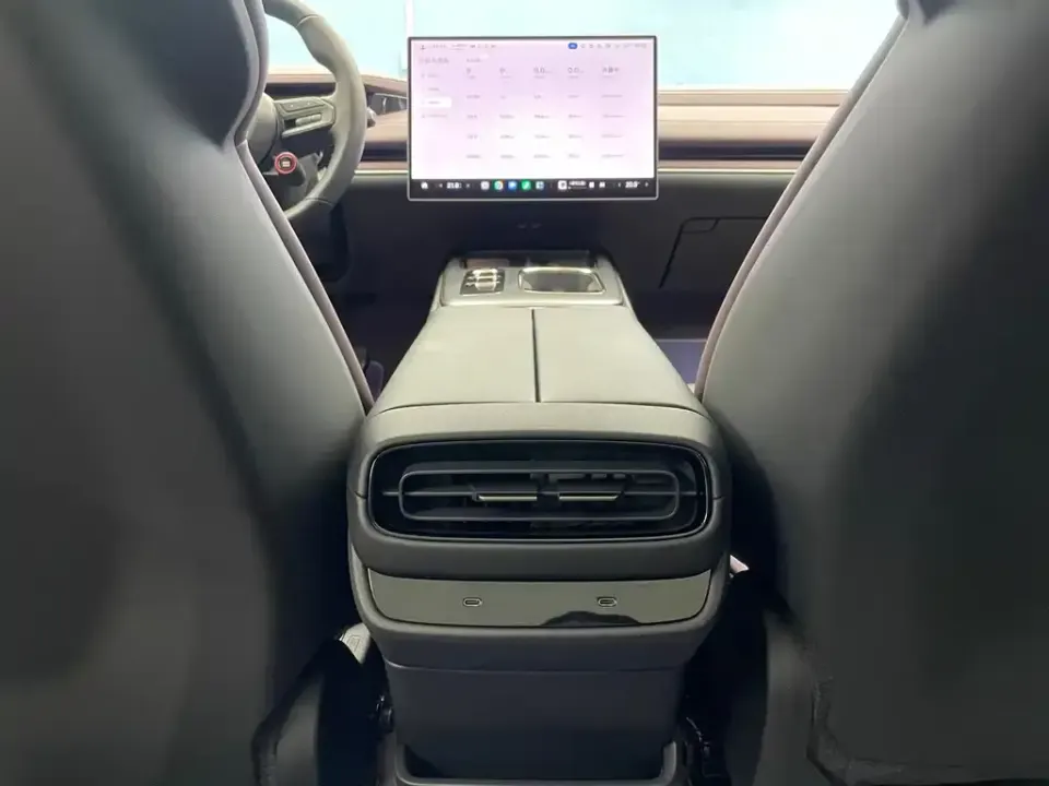 Xiaomi SU7