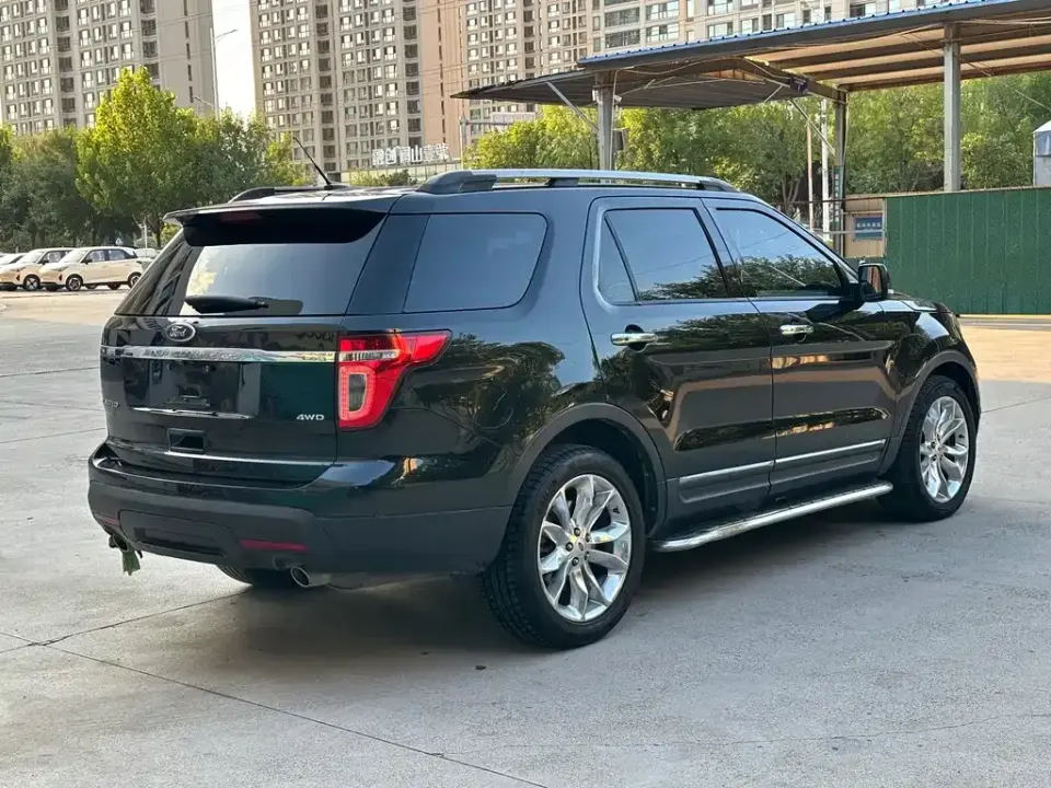 Ford Explorer (Import)
