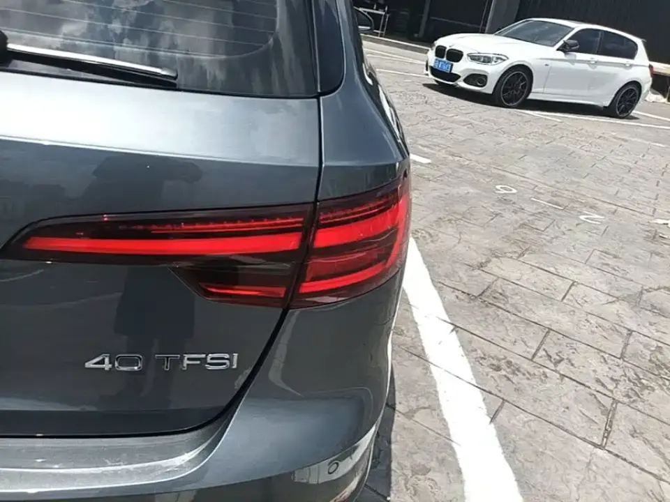 Audi A4 (Import)