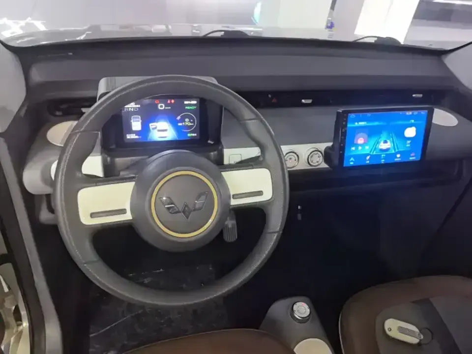 Wuling MINIEV