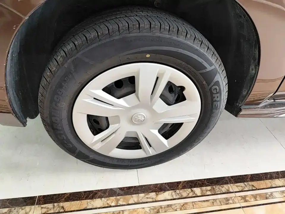 Venucia T70