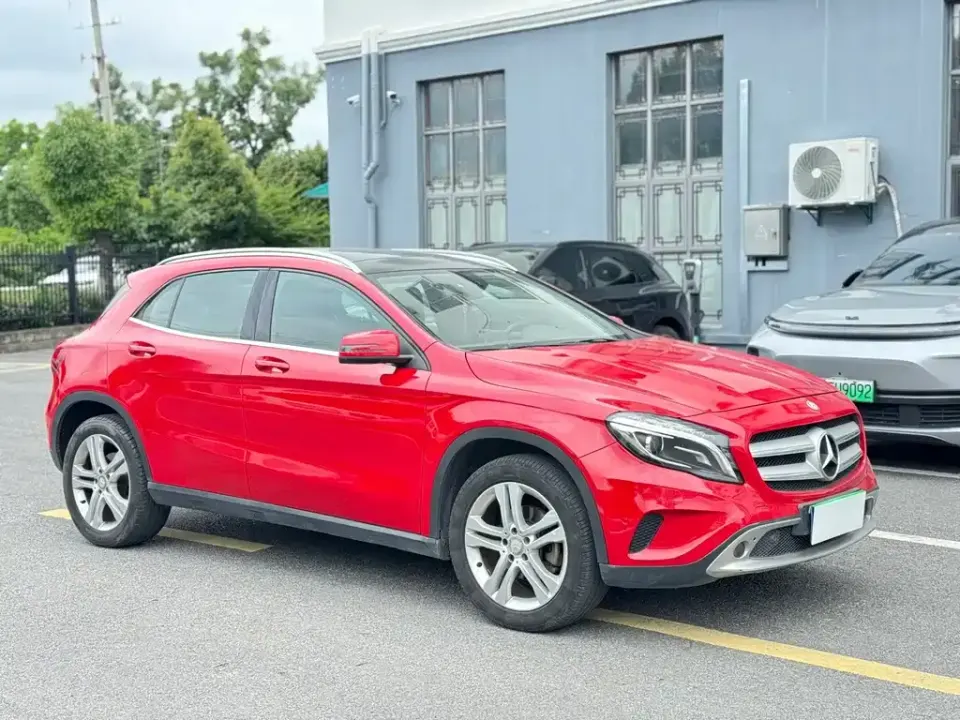 Mercedes-Benz GLA (Import)