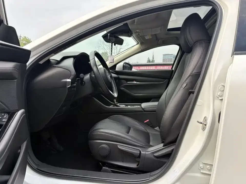 Mazda 3 Axela