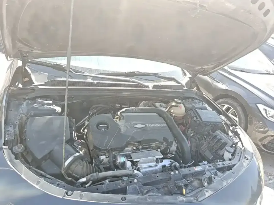Chevrolet Malibu XL