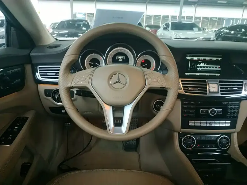 Mercedes-Benz CLS