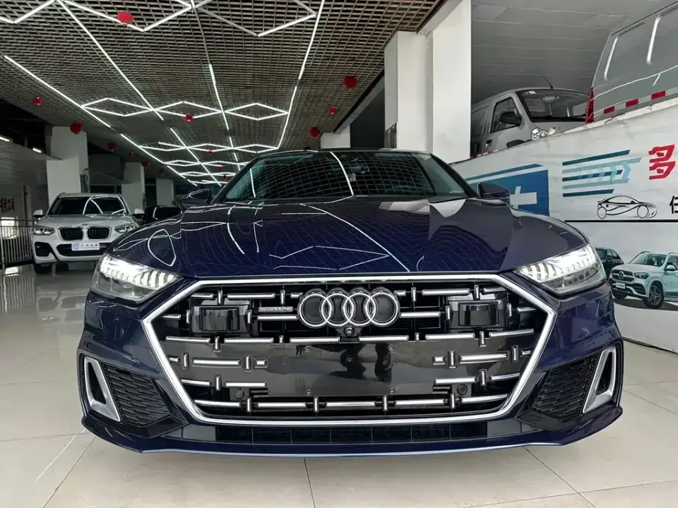 Audi A7L
