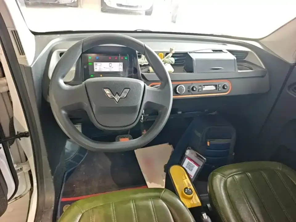 Wuling MINIEV