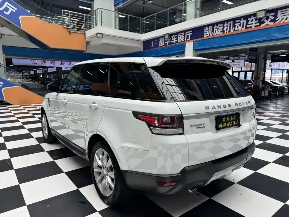 Land Rover Sport