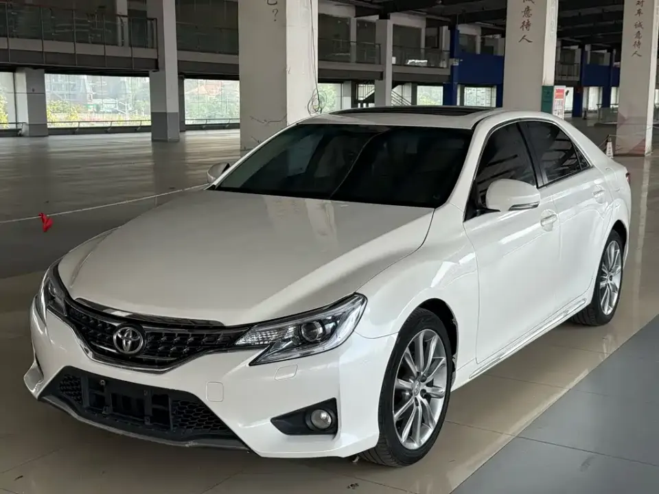 Toyota Reiz