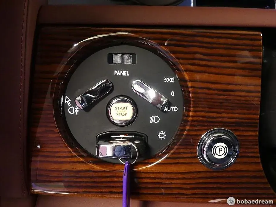 Rolls-Royce Phantom