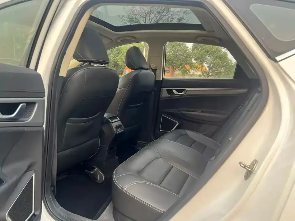 Geely Emgrand GS