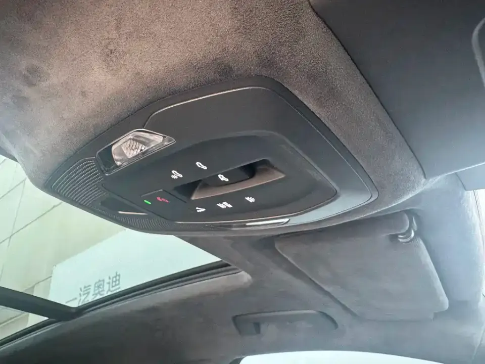 Audi Q6L e-tron