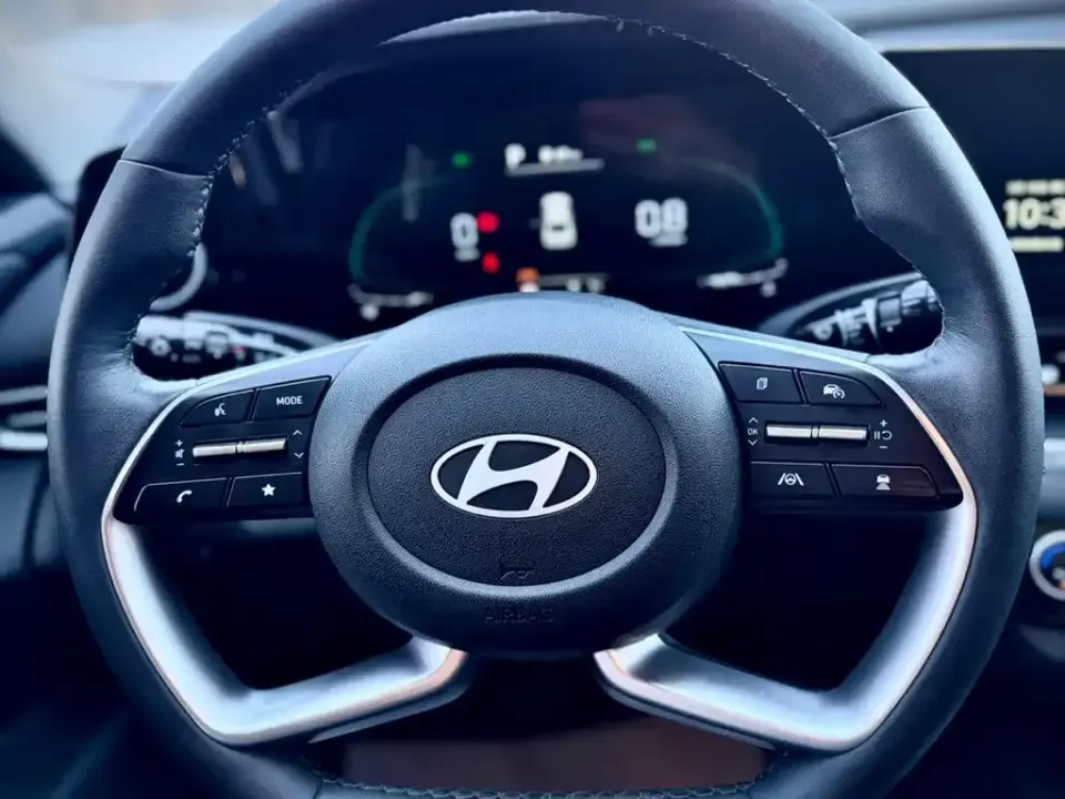 Hyundai Elantra
