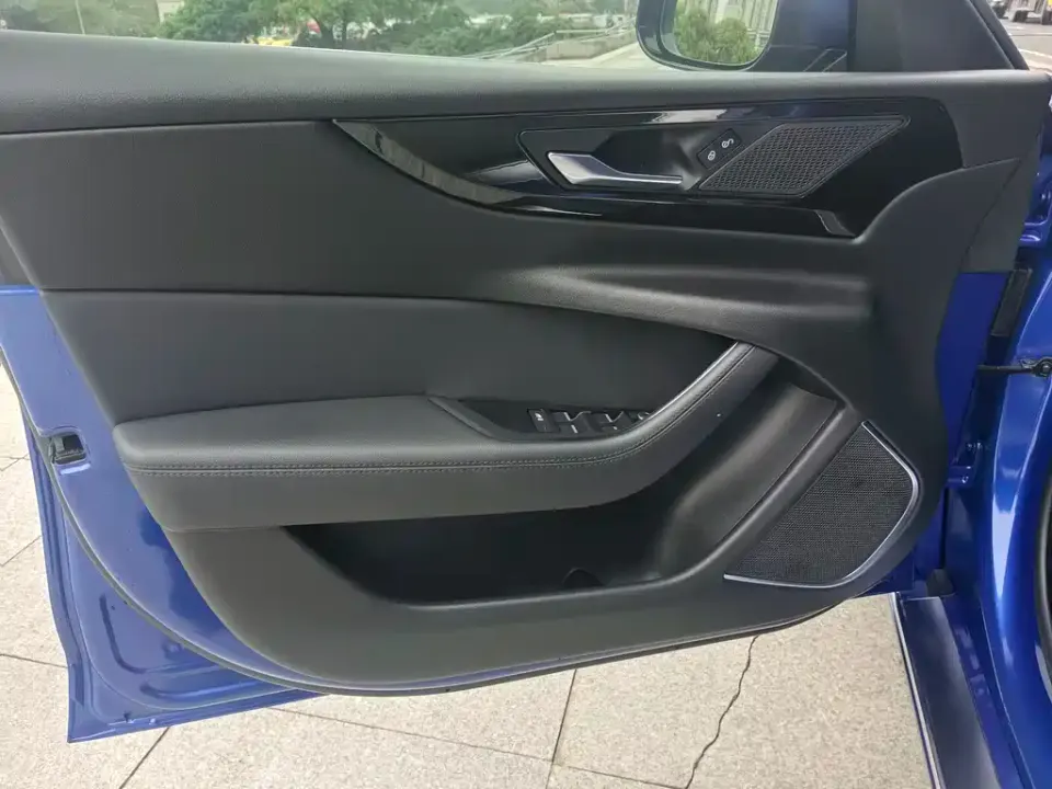 Jaguar XEL