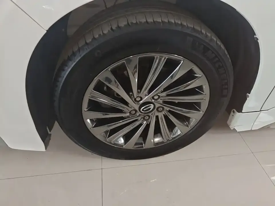 GAC Trumpchi M8