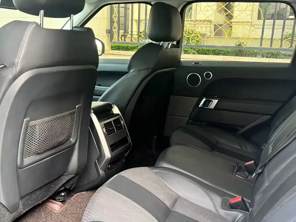 Land Rover Sport