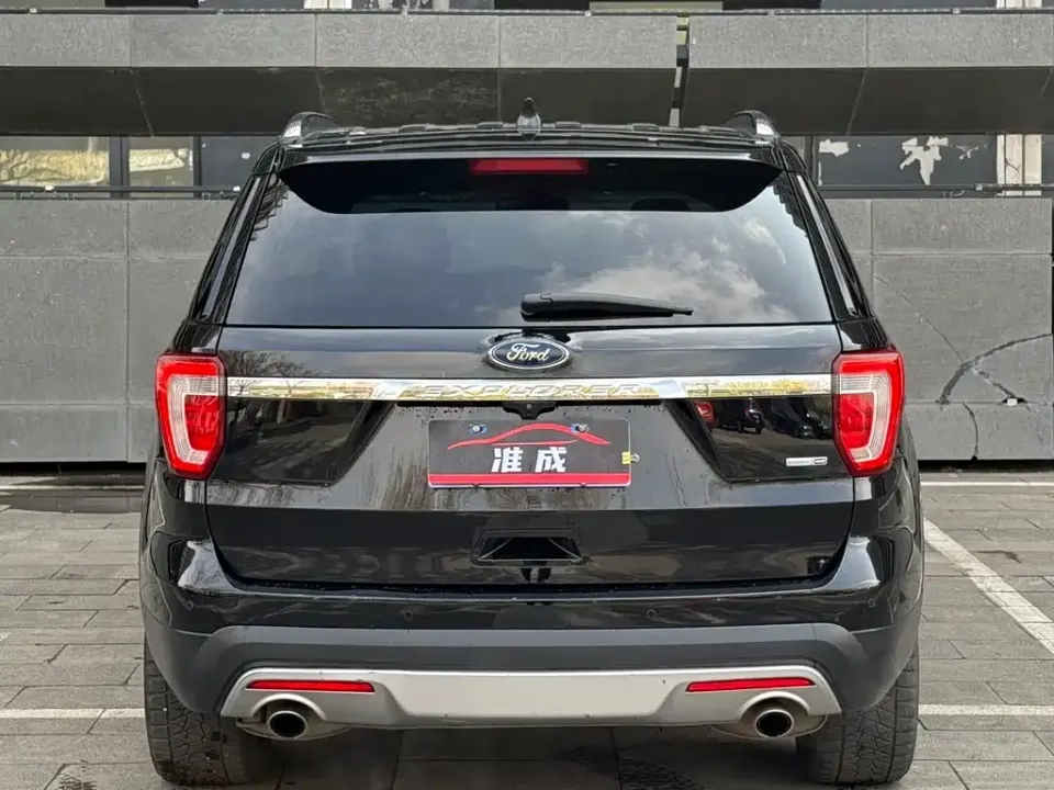 Ford Explorer (Import)
