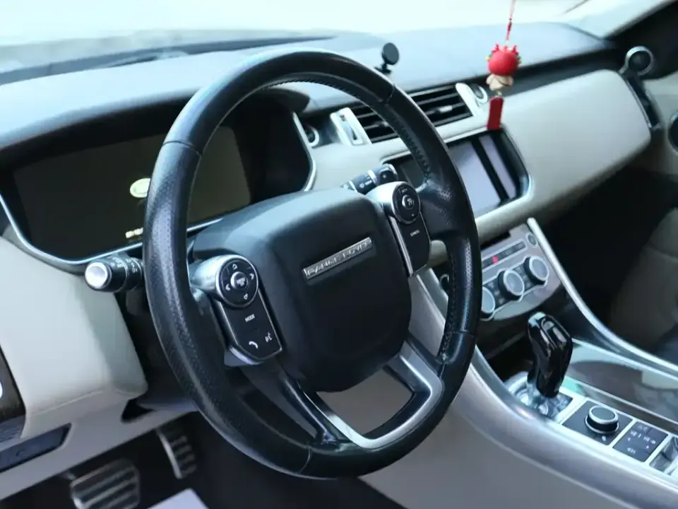 Land Rover Sport